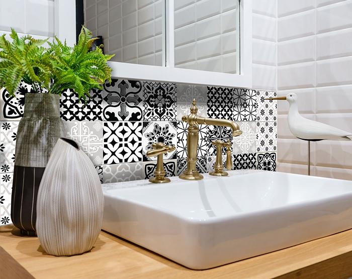 7" X 7" Black White and Gray Bella Peel and Stick Tiles