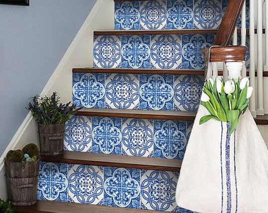 5" X 5" Blue and White Medi Peel And Stick Tiles