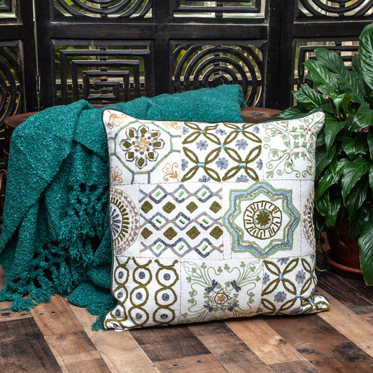 22 X 22 Off White Zippered 100% Cotton Throw Pillow