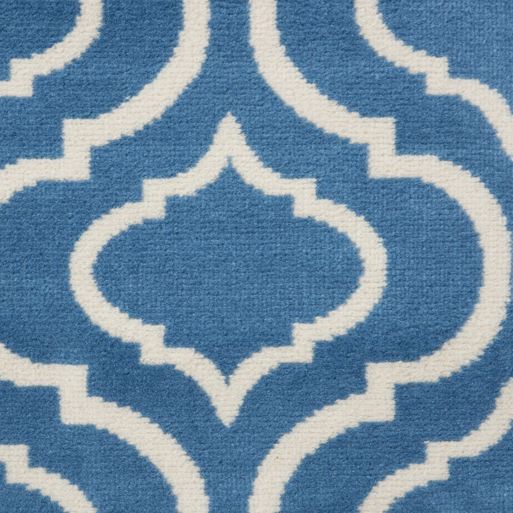 5' x 7' Gray Moroccan Power Loom Area Rug