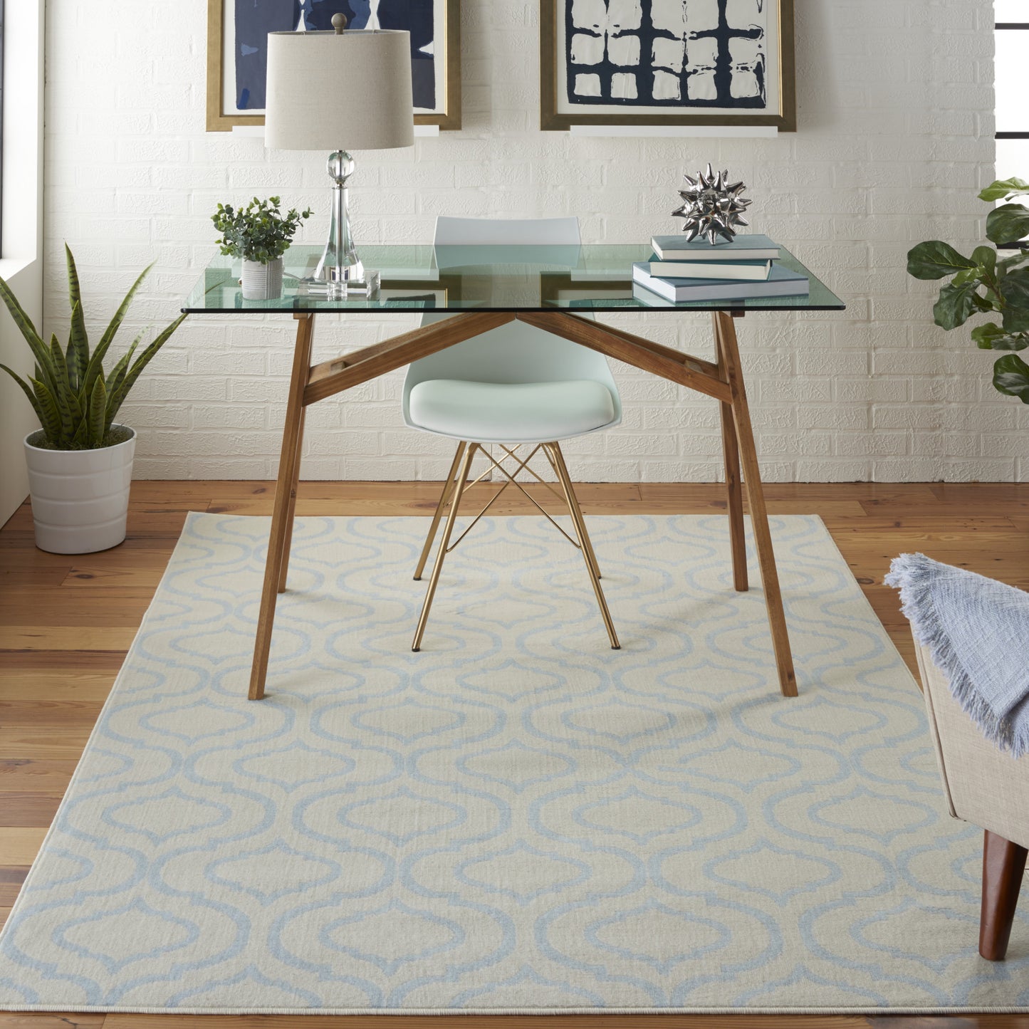 5' x 7' Gray Moroccan Power Loom Area Rug