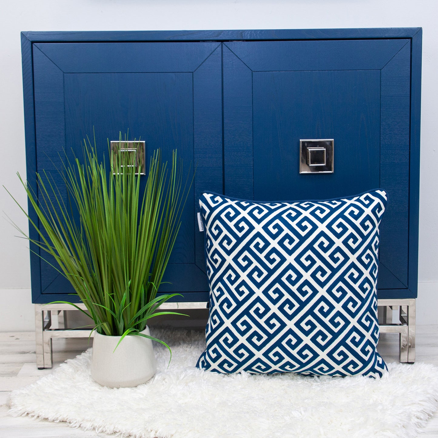 18" X 18" Blue 100% Cotton Greek Key Zippered Pillow
