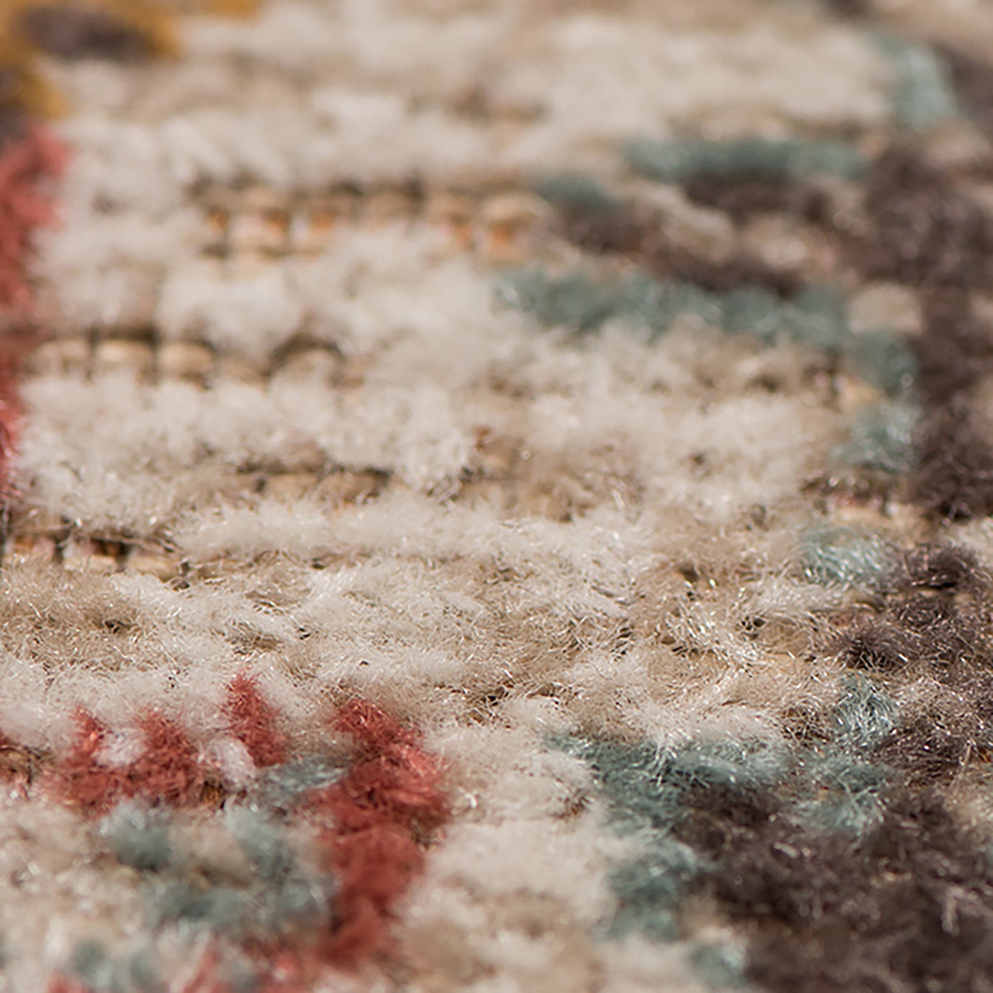 7' x 9' Beige Medallion Power Loom Area Rug