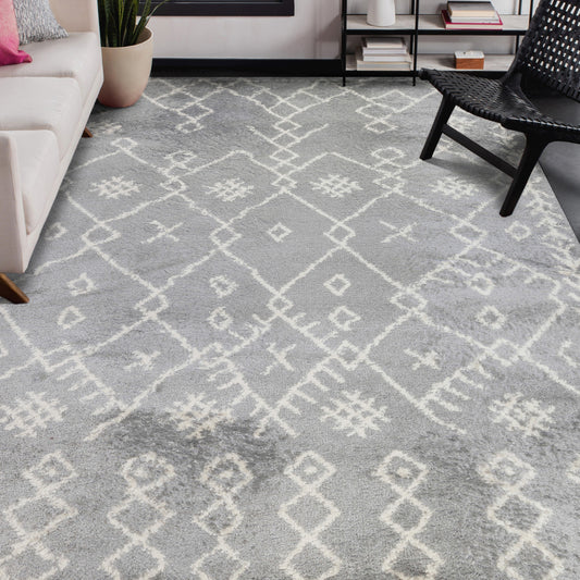 2' x 3' Gray and Ivory Geometric Shag Area Rug
