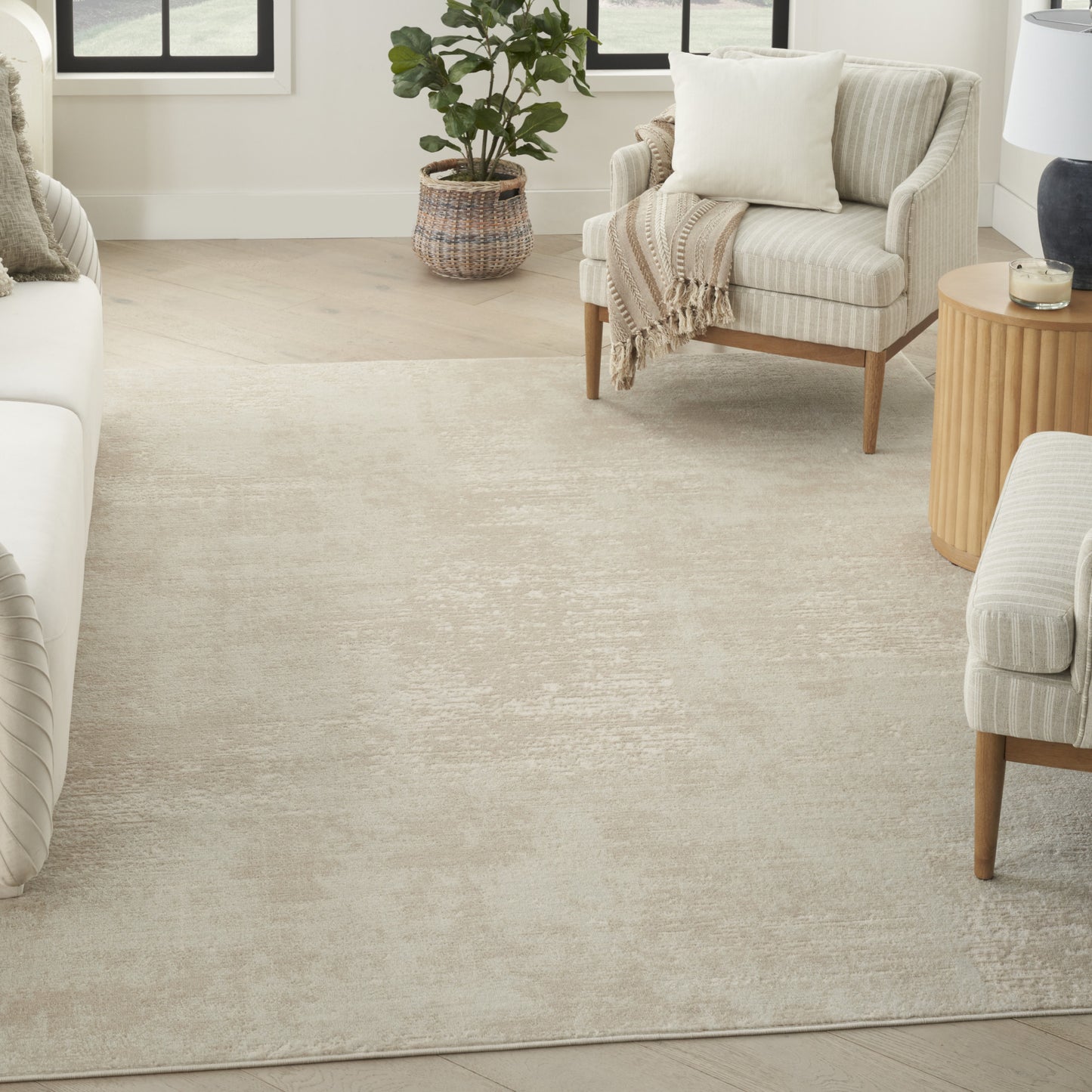 5' x 7' Cream Abstract Area Rug