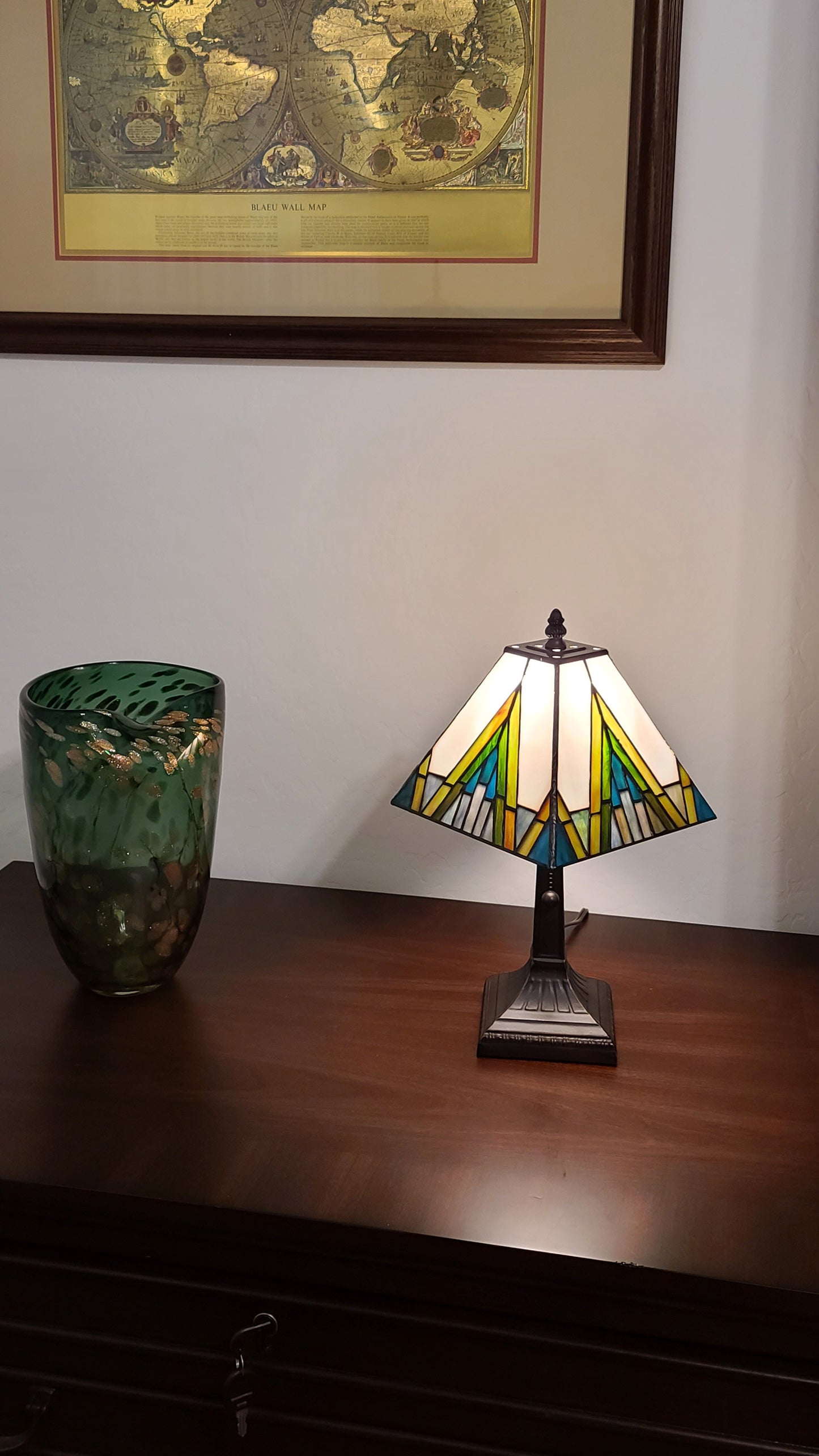 15" Tiffany White Yellow and Blue Mission Style Table Lamp