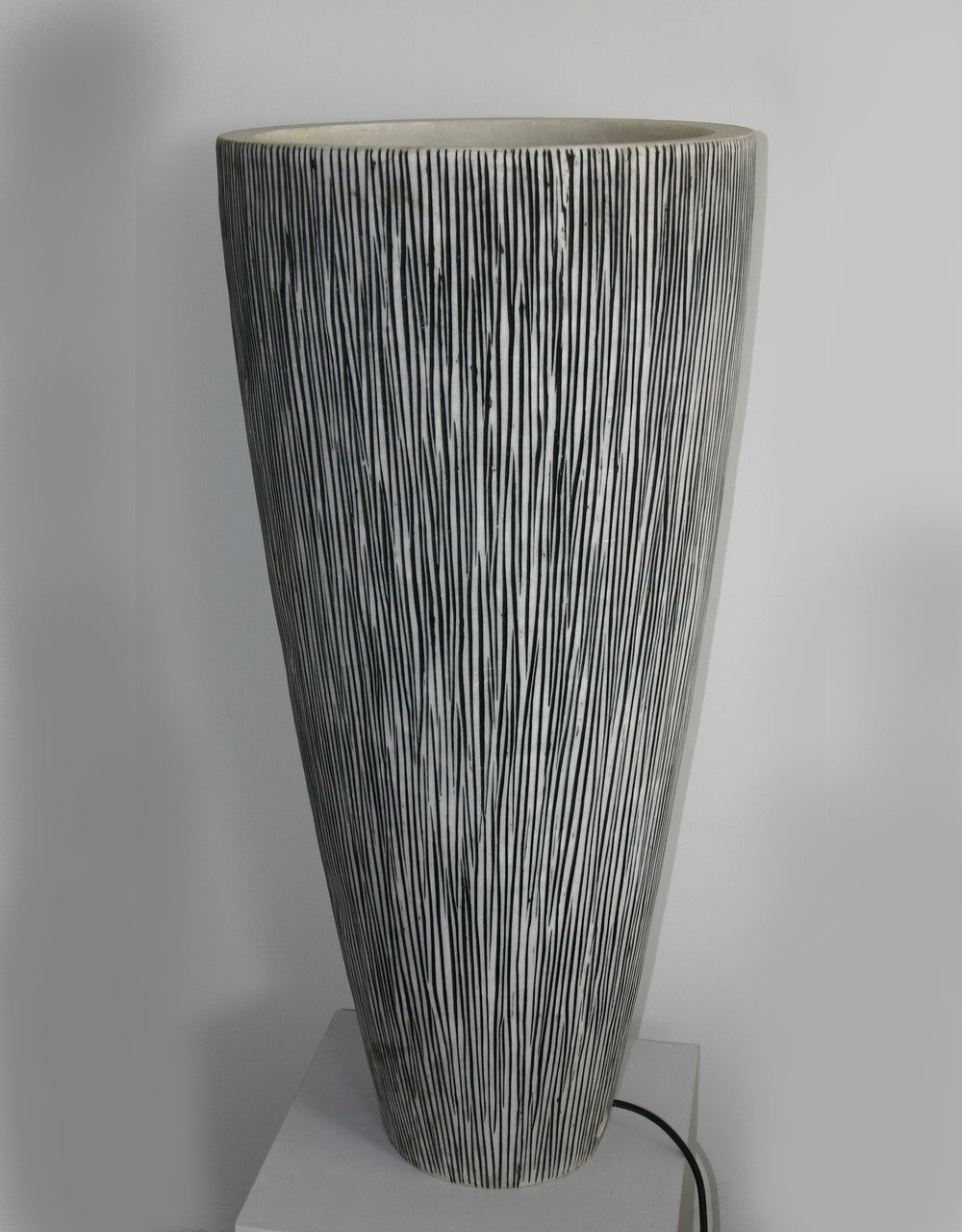 1 X 18 X 39 Gray Sandstone Ribbed Long Conical Planter With Light