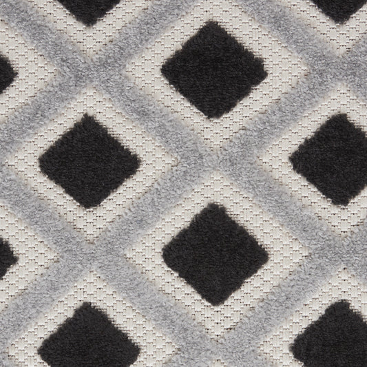8' X 11' Black And White Geometric Indoor Outdoor Area Rug