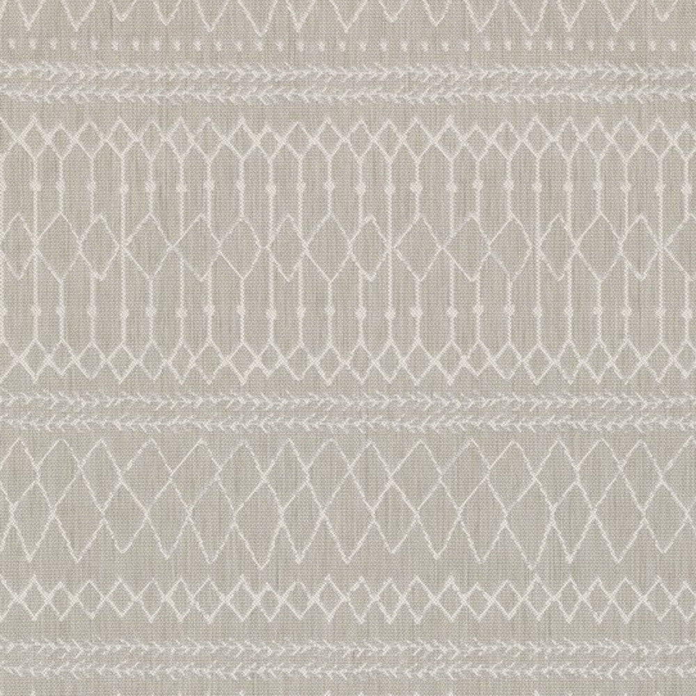 7' x 9' Gray and Ivory Indoor Outdoor Area Rug