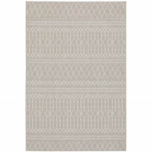 8' x 10' Gray and Ivory Indoor Outdoor Area Rug