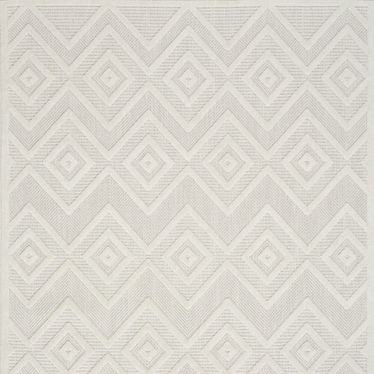 5' X 7' Ivory And White Argyle Indoor Outdoor Area Rug