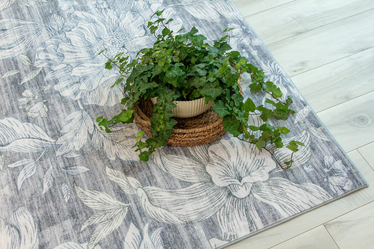 4' x 6' Gray and Beige Floral Area Rug