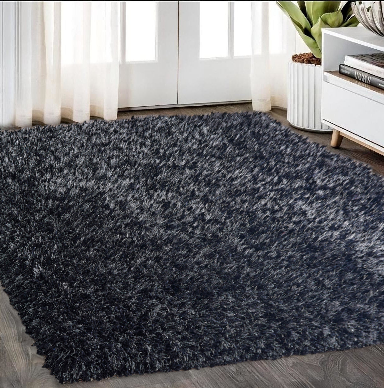 5' x 7' Black Shag Hand Tufted Area Rug