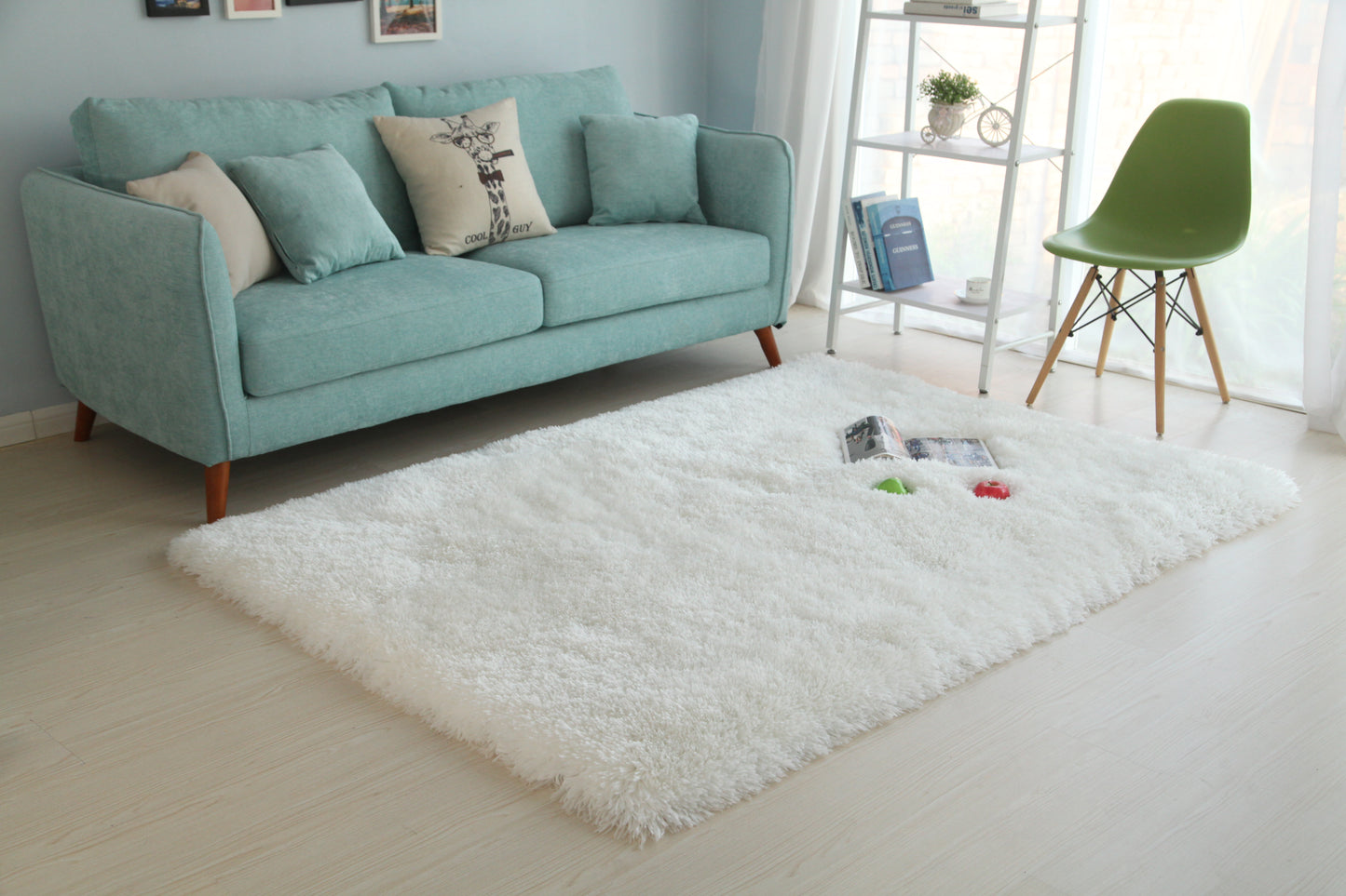 5' x 7' White Shag Hand Tufted Area Rug