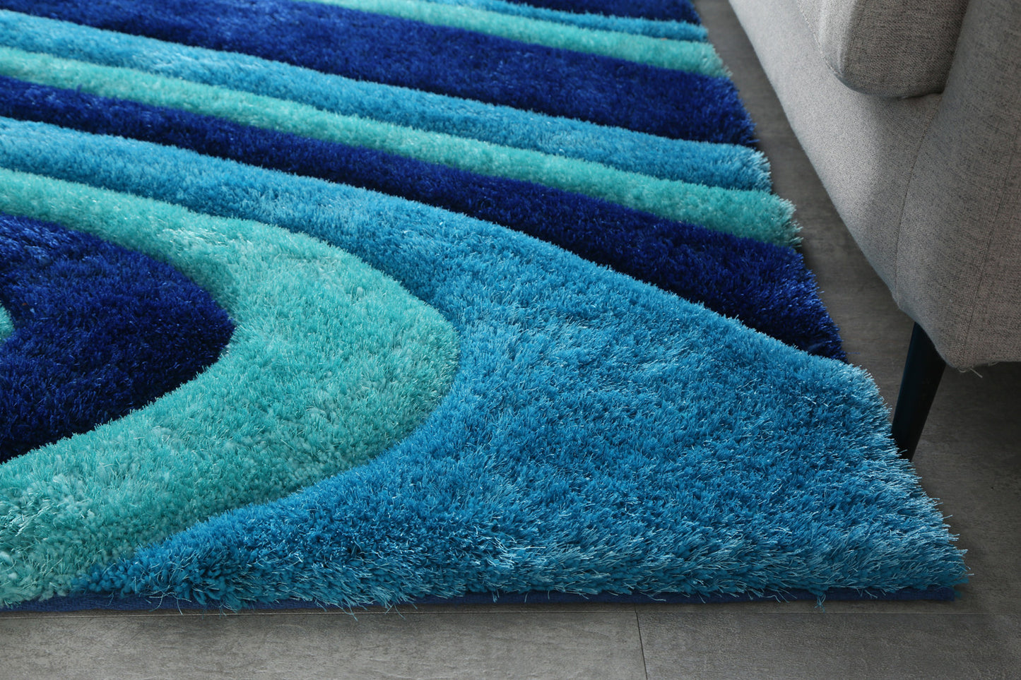 5' x 7' Blue Wavy Shag Hand Tufted Area Rug