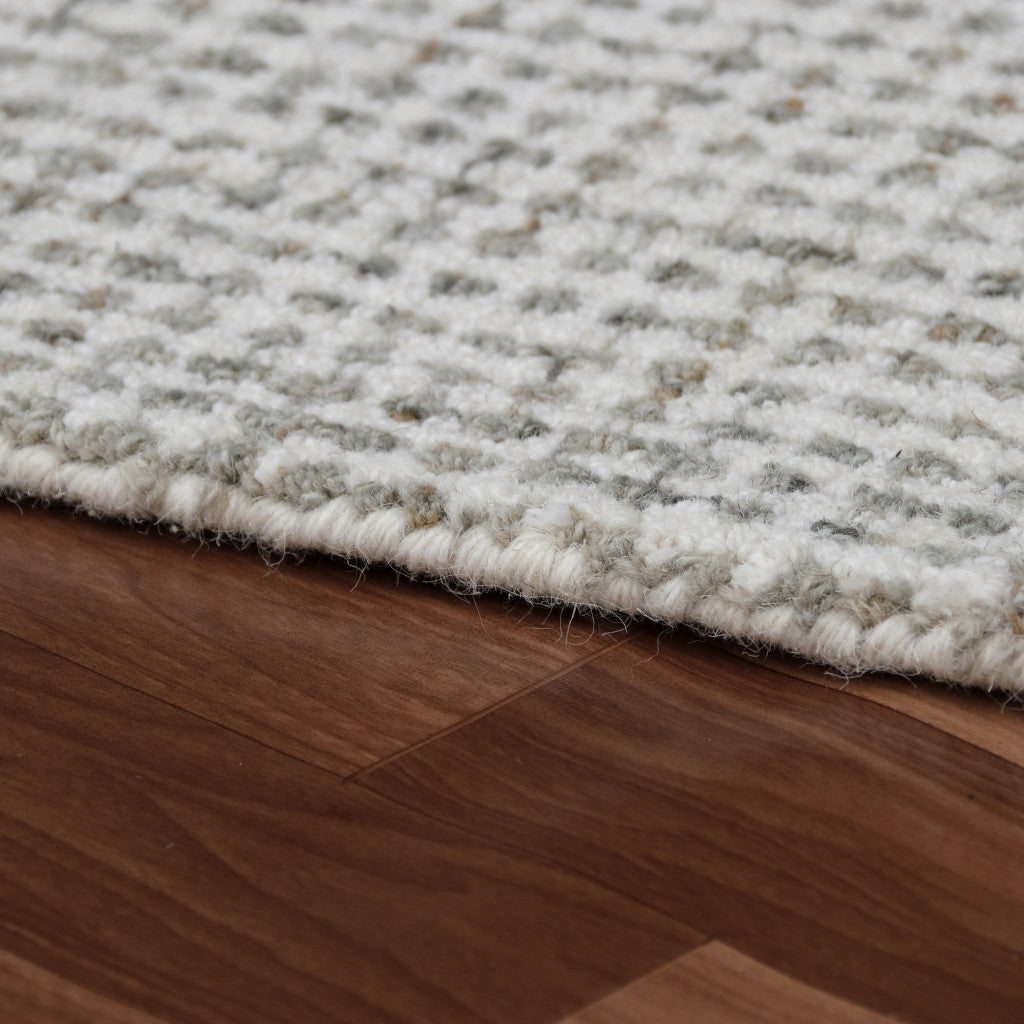 5' x 7' Gray and Ivory Wool Checkered Hand Tufted Area Rug