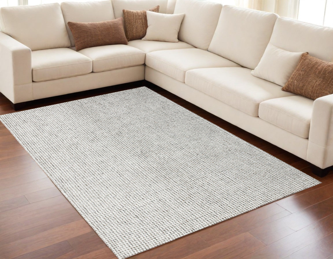 5' x 7' Gray and Ivory Wool Checkered Hand Tufted Area Rug