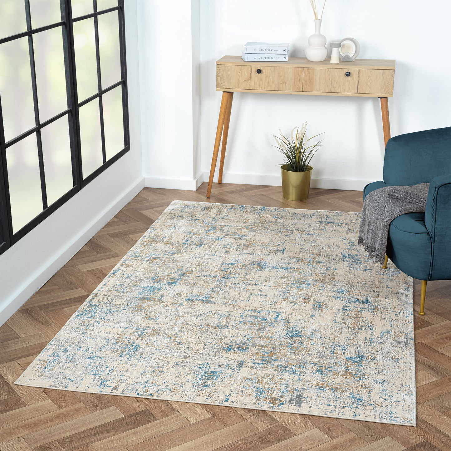 5' x 8' Blue and Ivory Abstract Area Rug