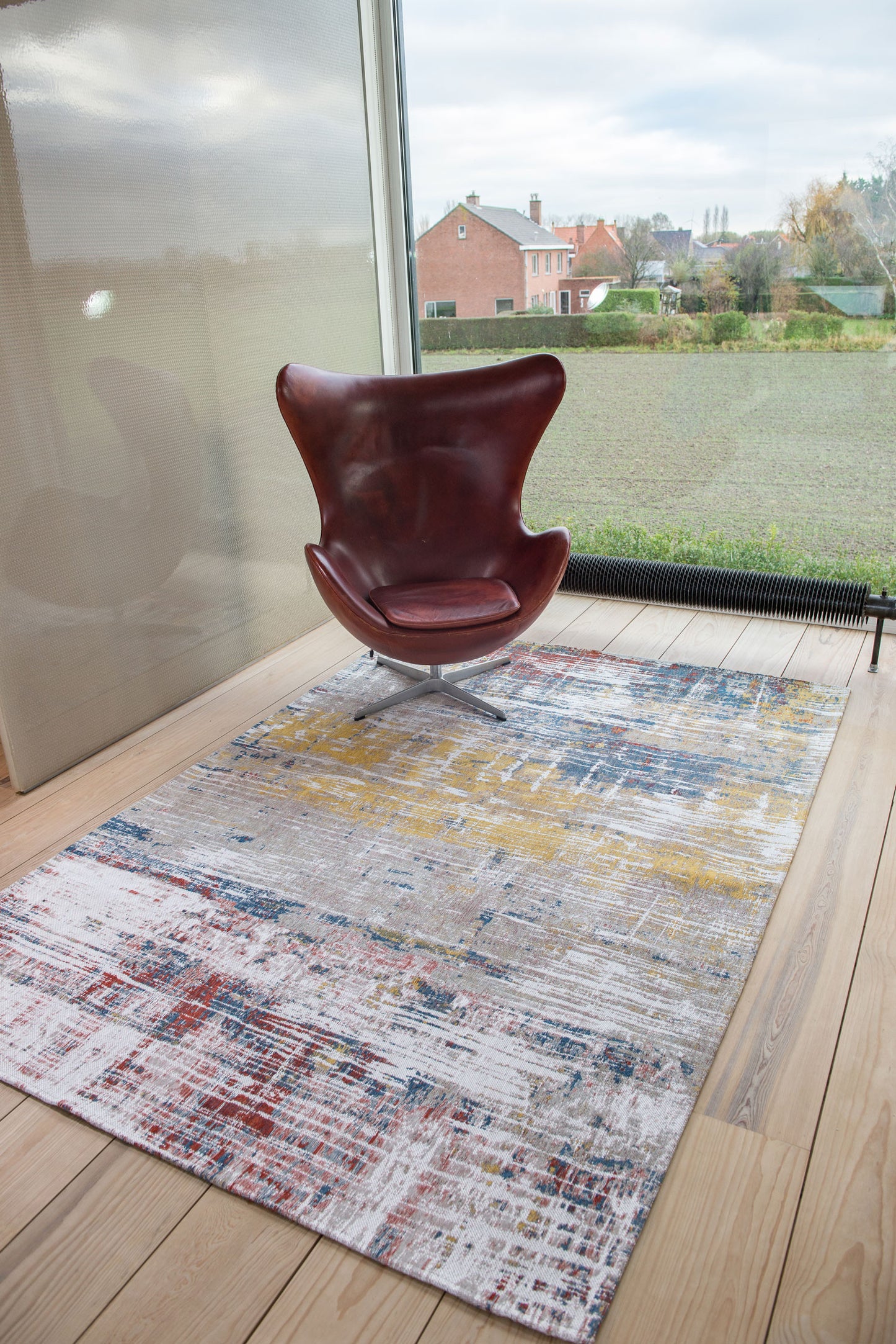 5' x 7' White Abstract Non Skid Area Rug
