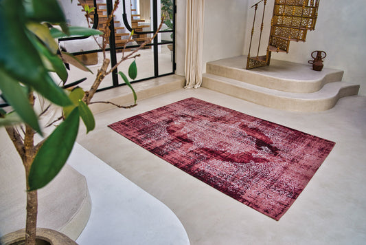 7' x 9' Red and White Oriental Non Skid Area Rug