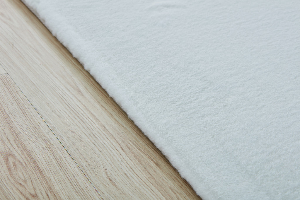 5' x 8' Light Gray Faux Fur Shag Non Skid Area Rug