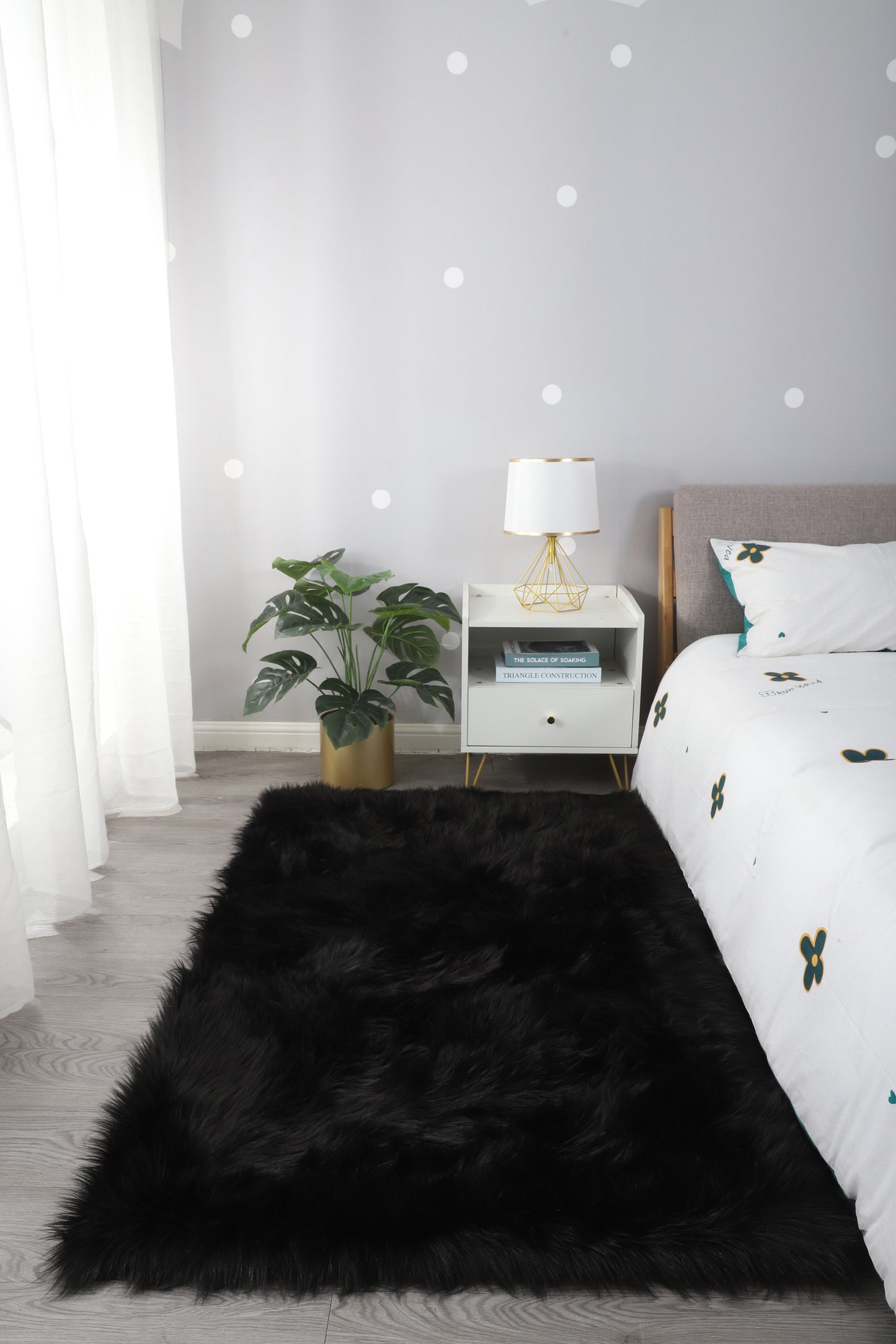 5' x 7' Black Shag Sheepskin Washable Area Rug