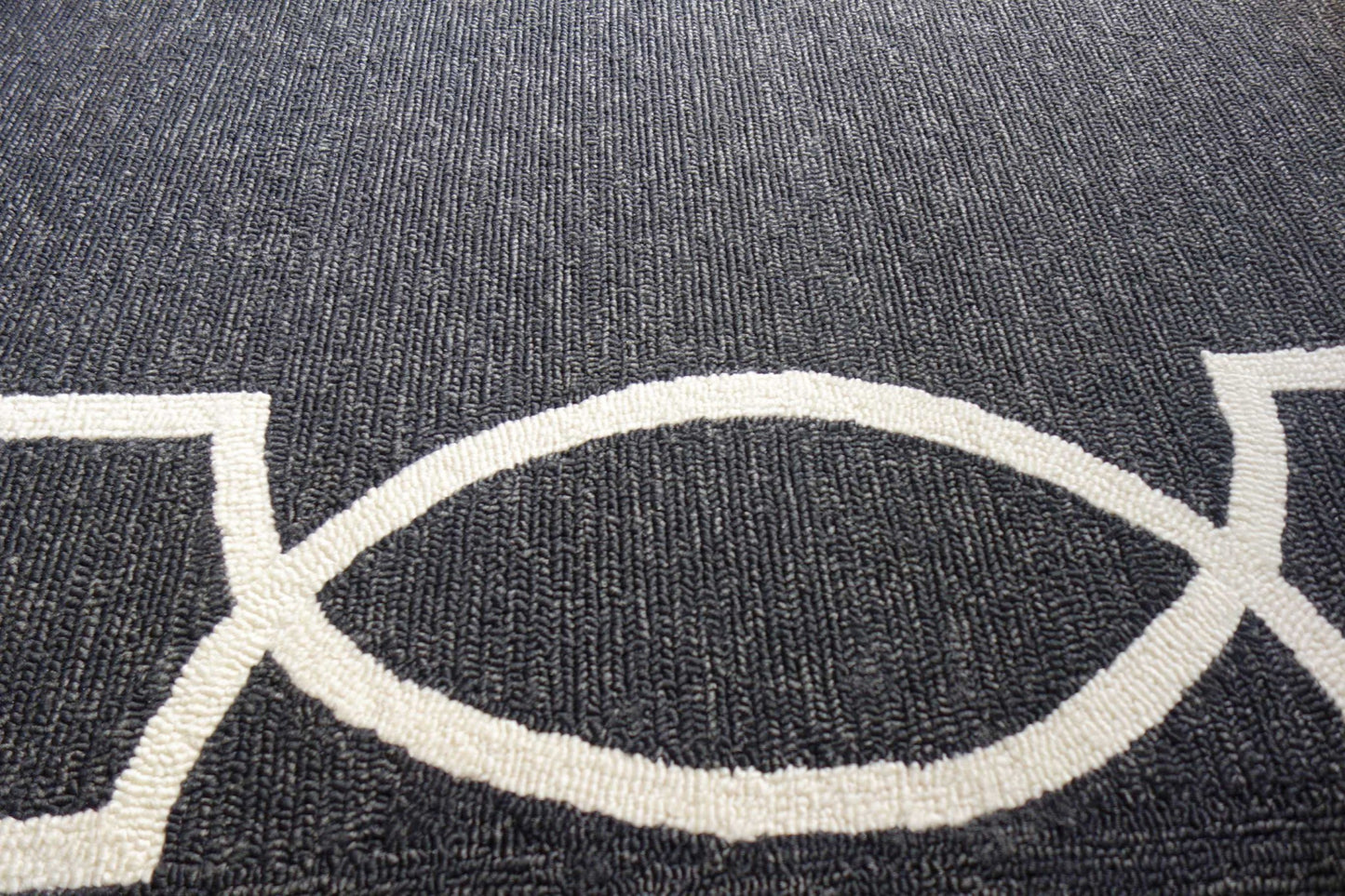 5'X7' Grey Hand Hooked Uv Treated Distressed Traditional Floral Indoor Outdoor Area Rug
