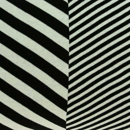 18" X 5" X 18" Transitional White & Black Pillow Cover With Poly Insert