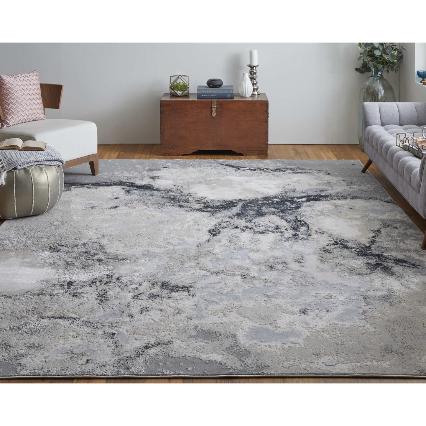 7' x 10' Gray Abstract Area Rug