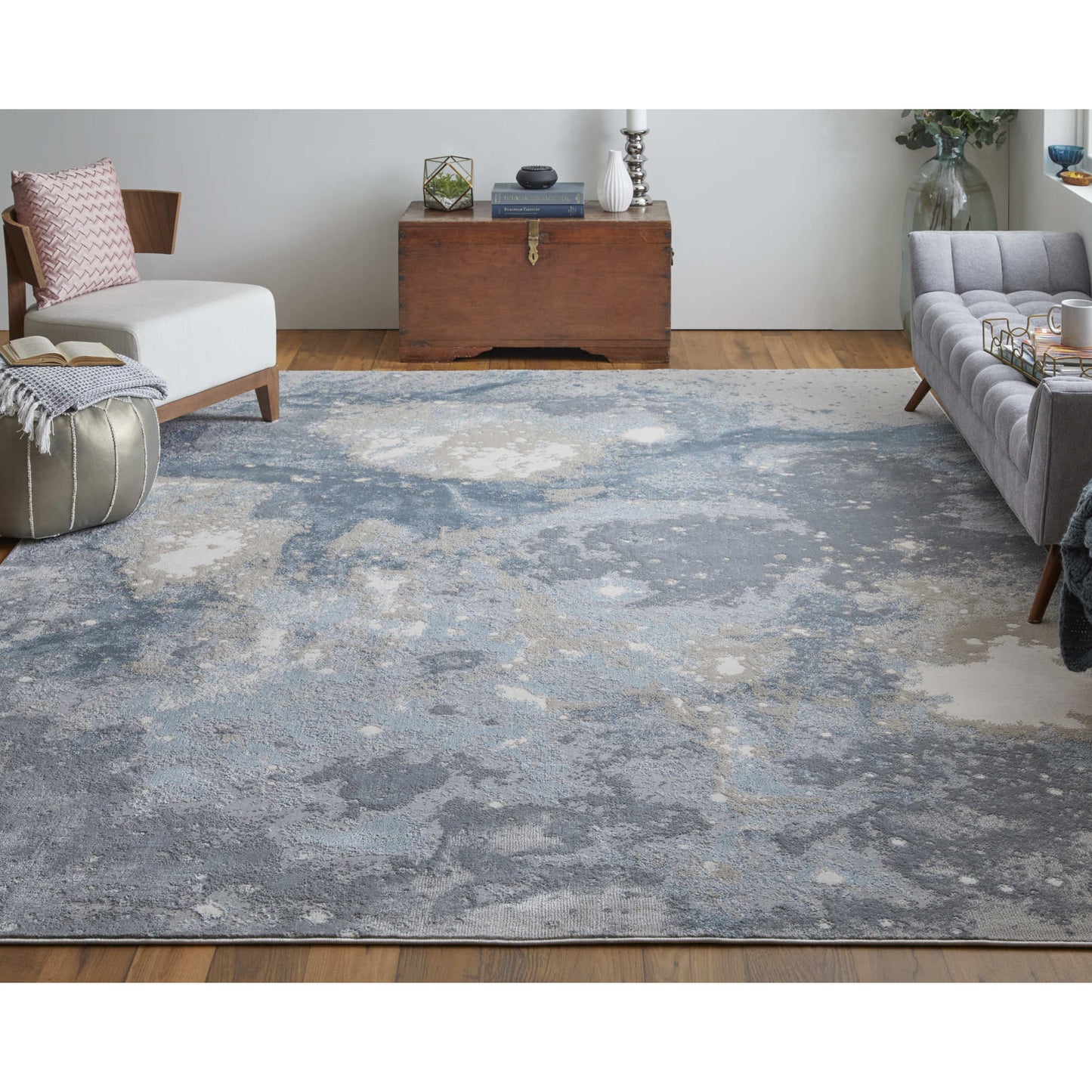 2' x 3' Blue Abstract Area Rug