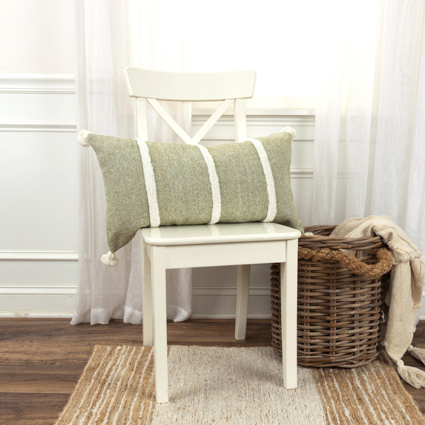 14" X 14" Green and White Cotton Pillow With Tassels Edges