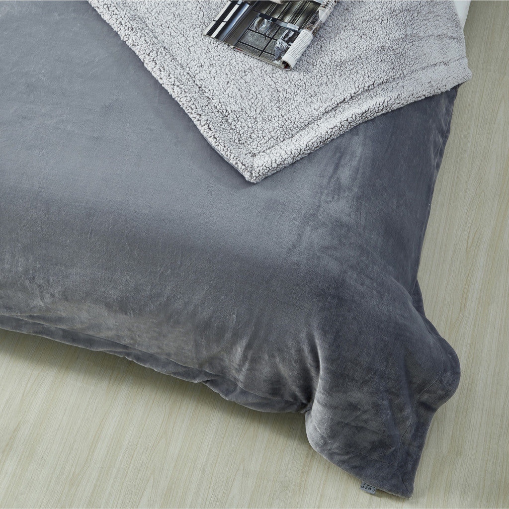 Light Gray Knitted PolYester Solid Color Plush Throw Blanket