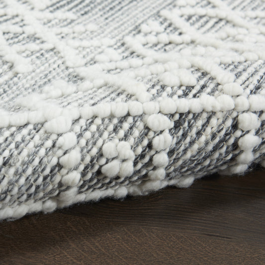 8' x 11' Gray and Ivory Geometric Hand Woven Area Rug With Fringe