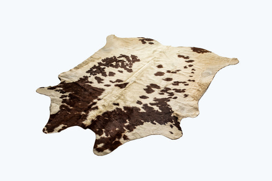 5' x 7' Brown and White Cowhide Hand Knotted Area Rug