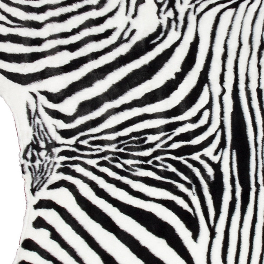 4' x 5' Black and White Faux Fur Printed Area Rug
