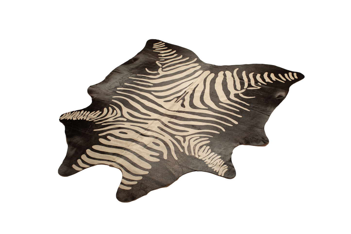 5' x 7' Black and Off White Cowhide Hand Knotted Area Rug