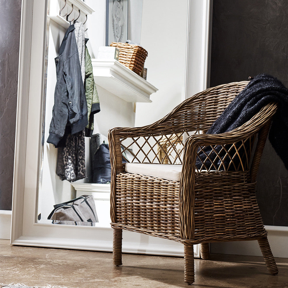 Set of Two Semi Circle Back Wicker Chairs with Seat Cushion