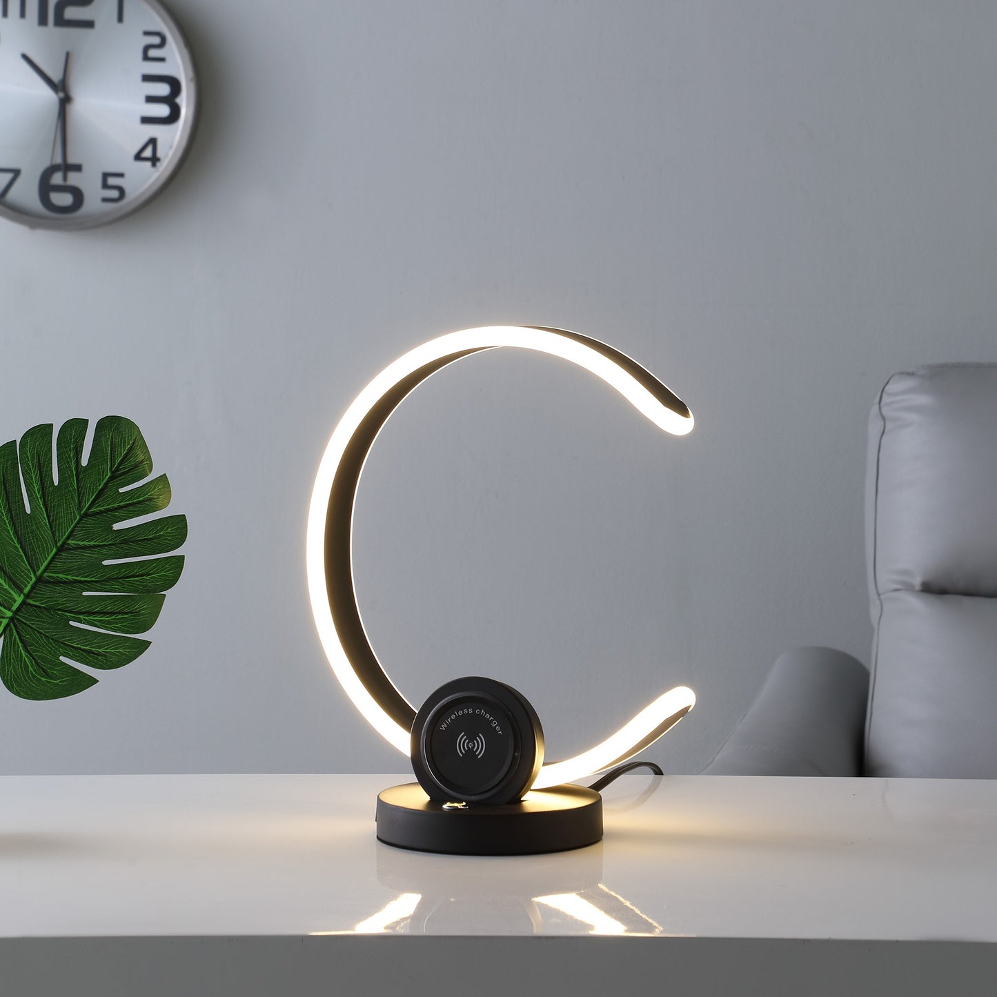 13" Black Contempo Shape LED  with USB Desk or Table Lamp