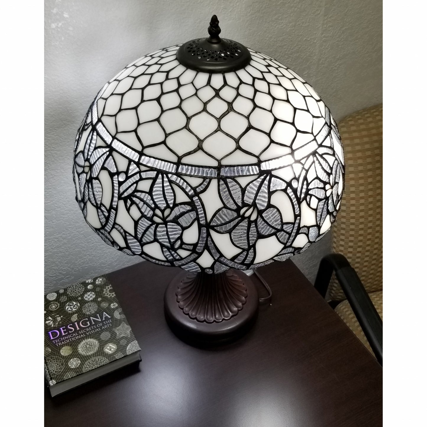 24" Stained Glass Two Light Flowery Accent Table Lamp