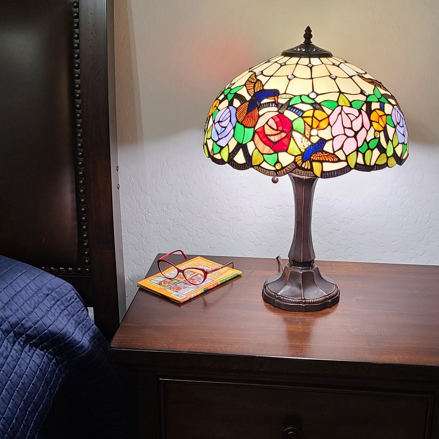 23" Stained Glass Two Light Hummingbird Accent Table Lamp