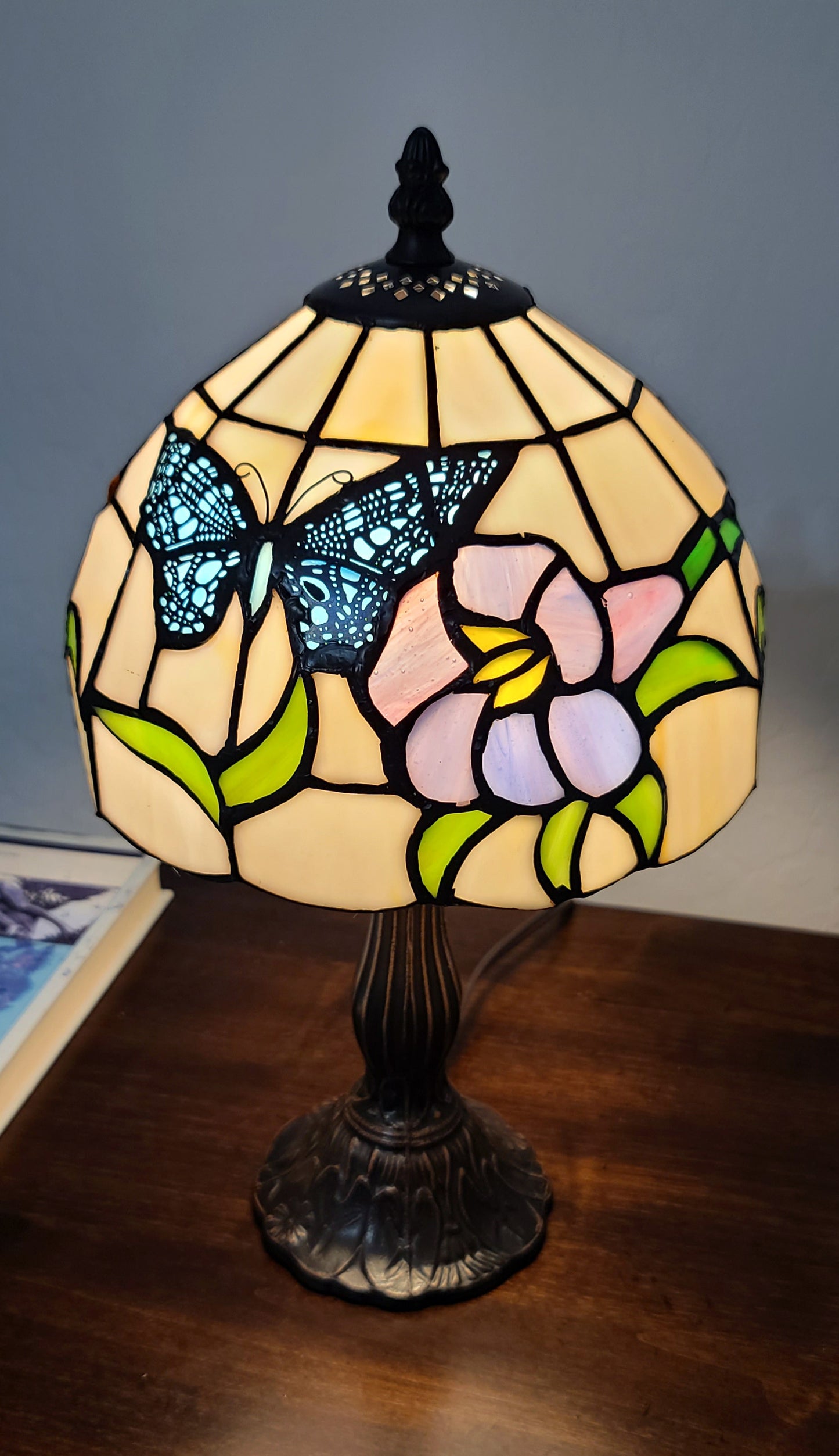 15" Tiffany Style Stained Glass Blue Butterfly Table Lamp