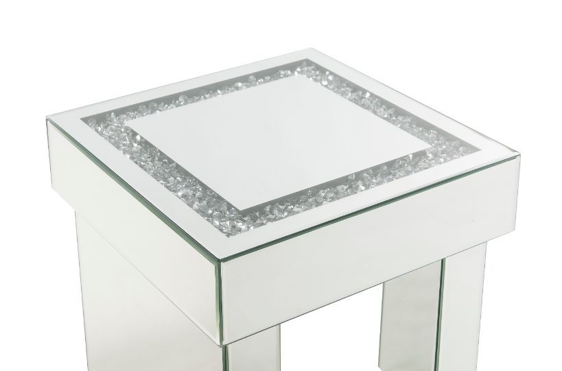 24" Silver Glass And Manufactured Wood Square Mirrored End Table