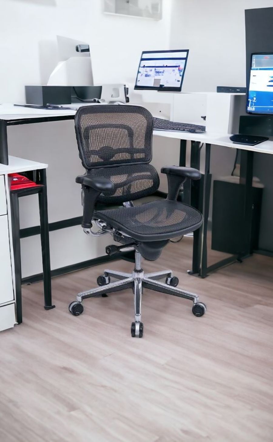 Black and Silver Adjustable Swivel Mesh Rolling Office Chair