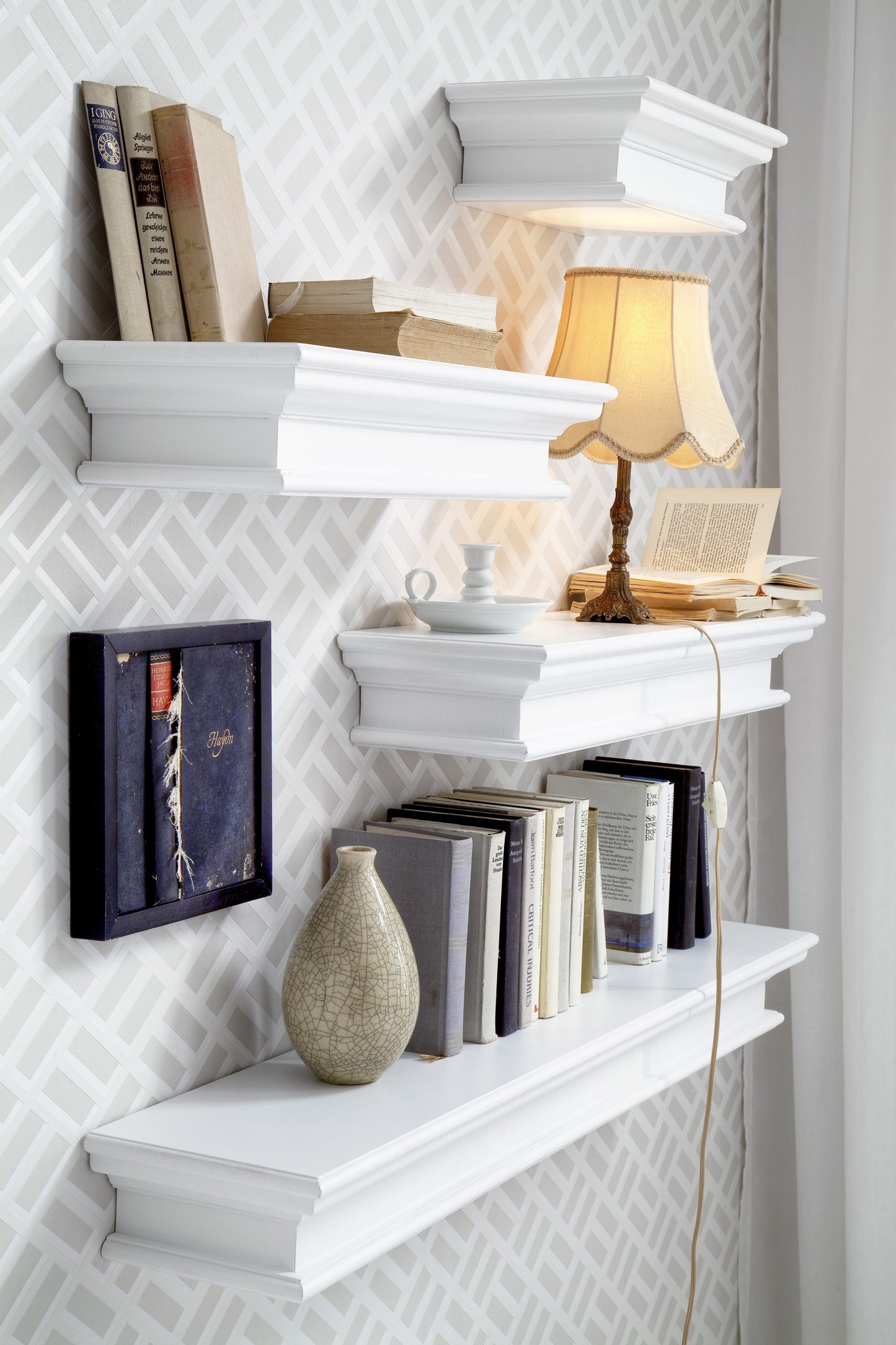 23" Classic White Floating Wall Shelf