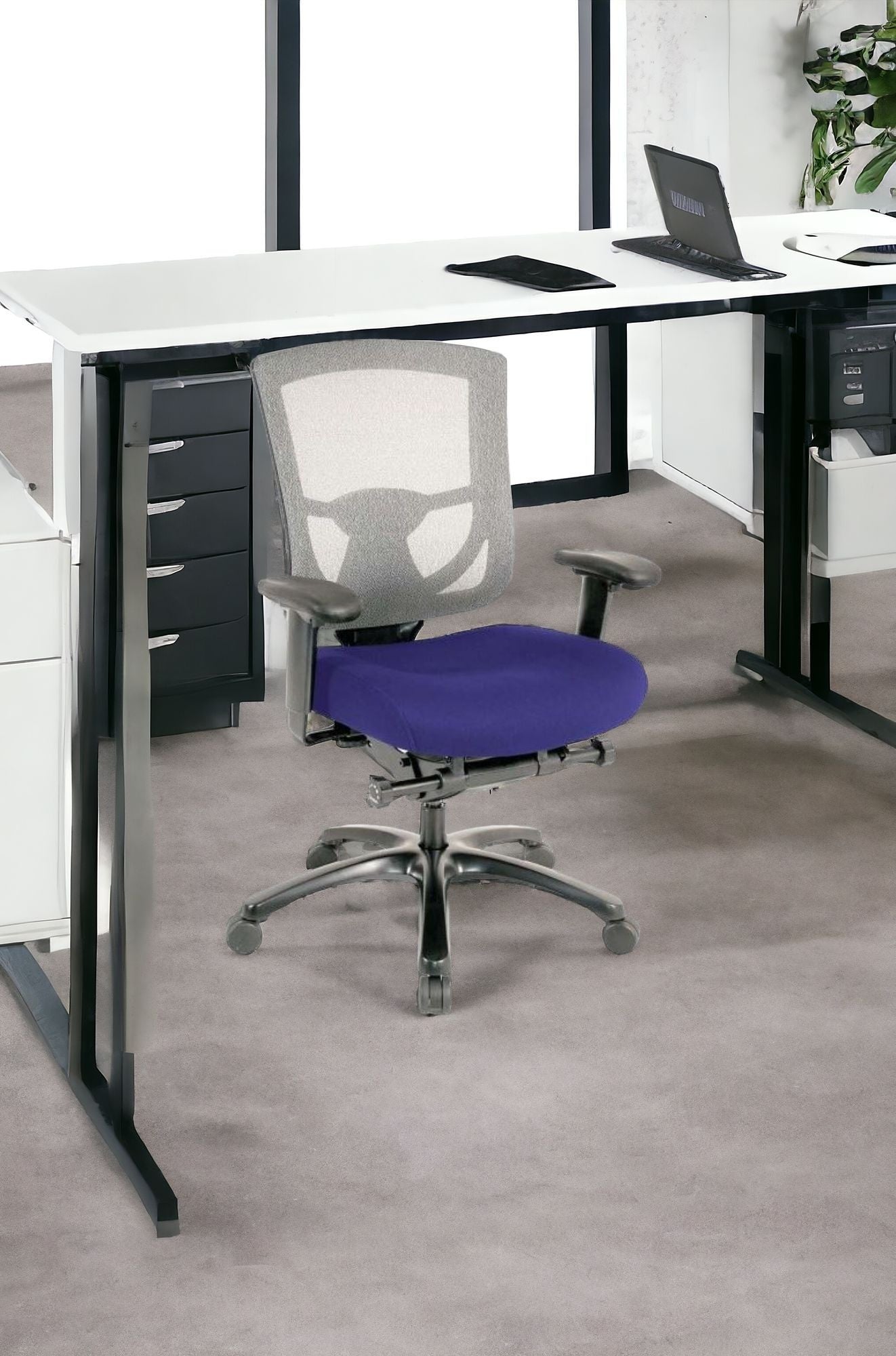 Violet and Black Adjustable Swivel Mesh Rolling Office Chair