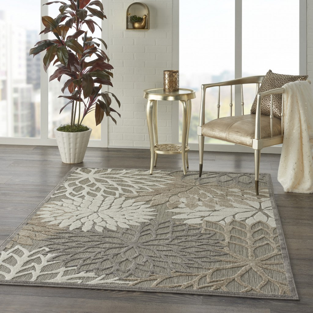 6' X 9' Gray And Ivory Floral Indoor Outdoor Area Rug