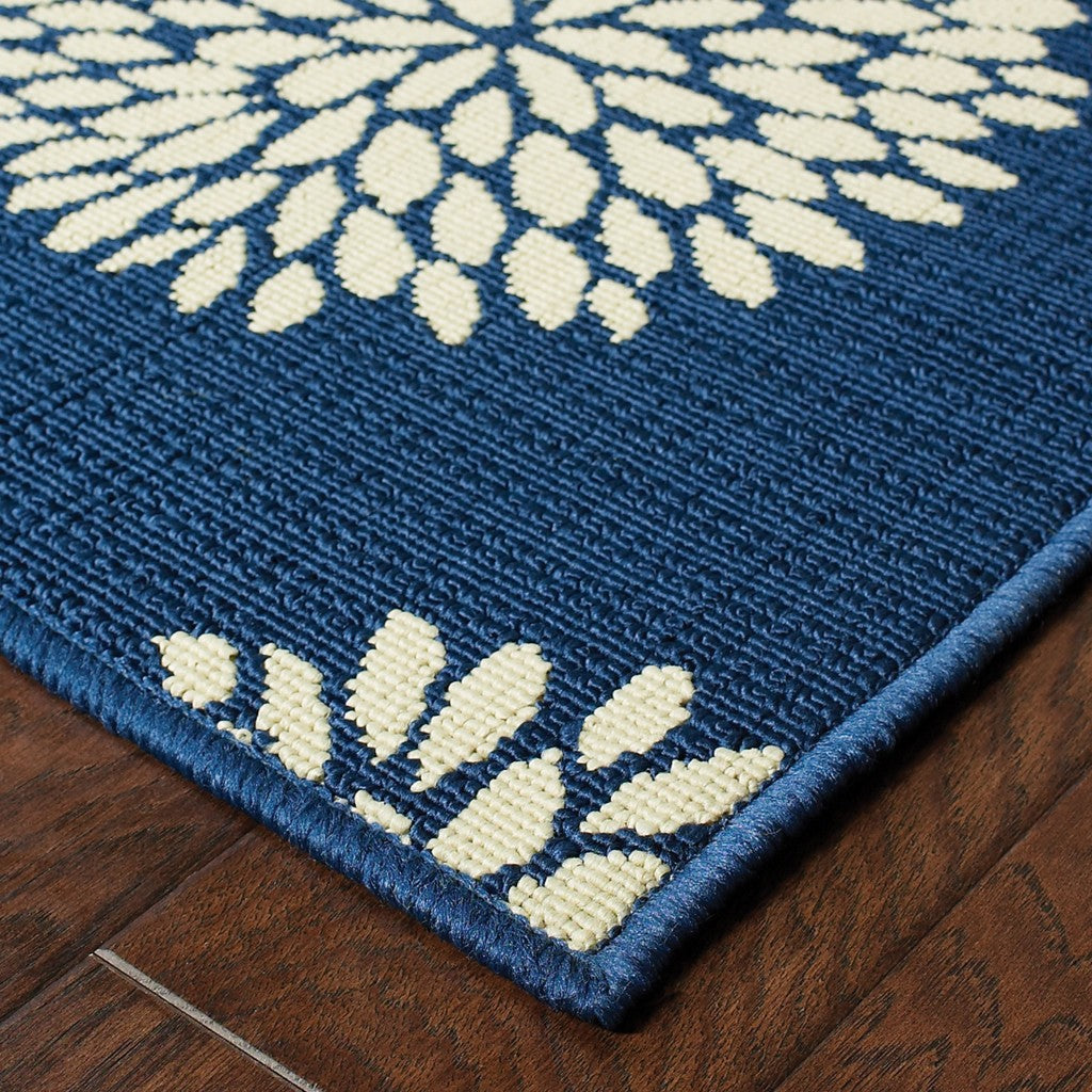 Blue and Green Round Floral Indoor Outdoor Area Rug