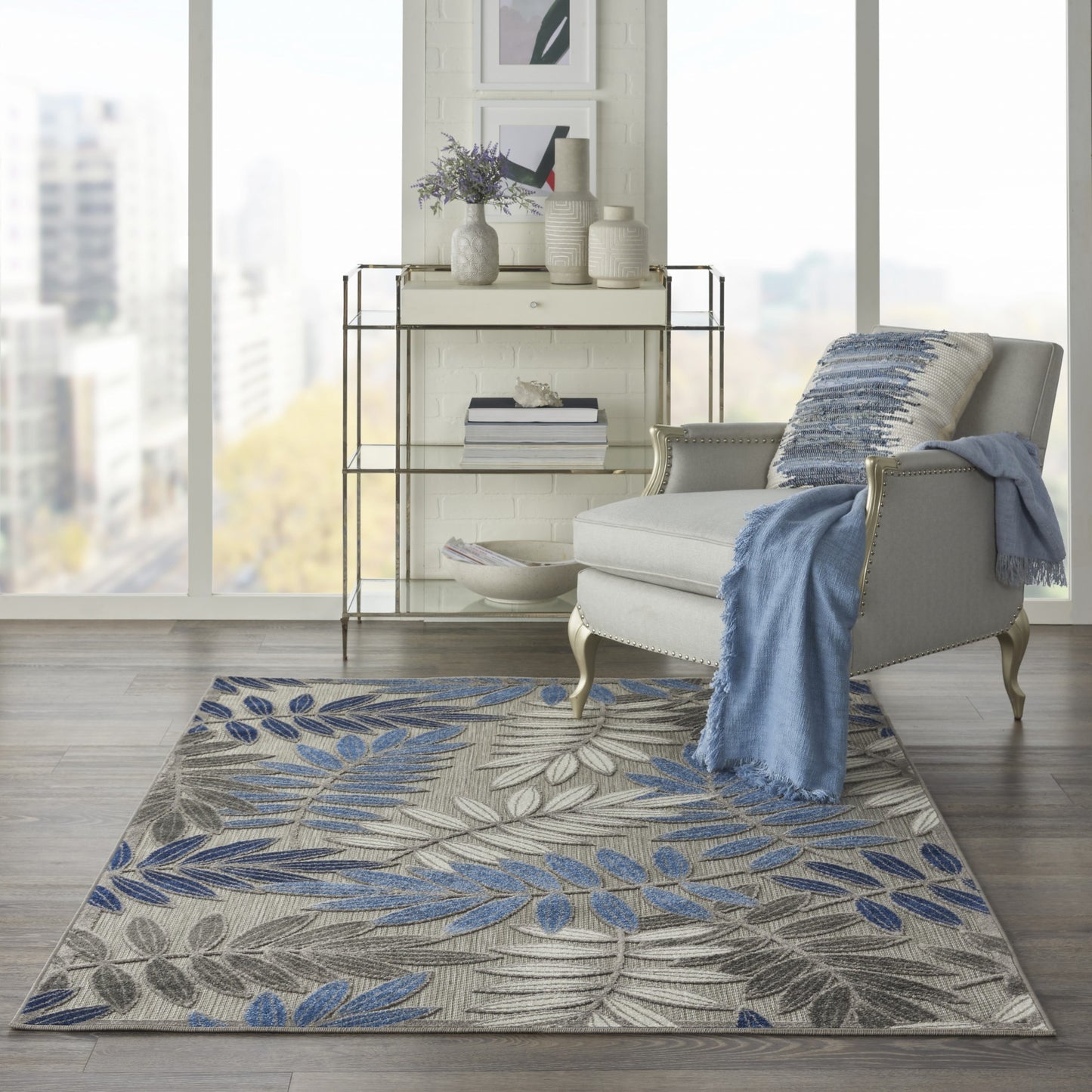 4' X 6' Grey/Blue Floral Indoor Outdoor Area Rug