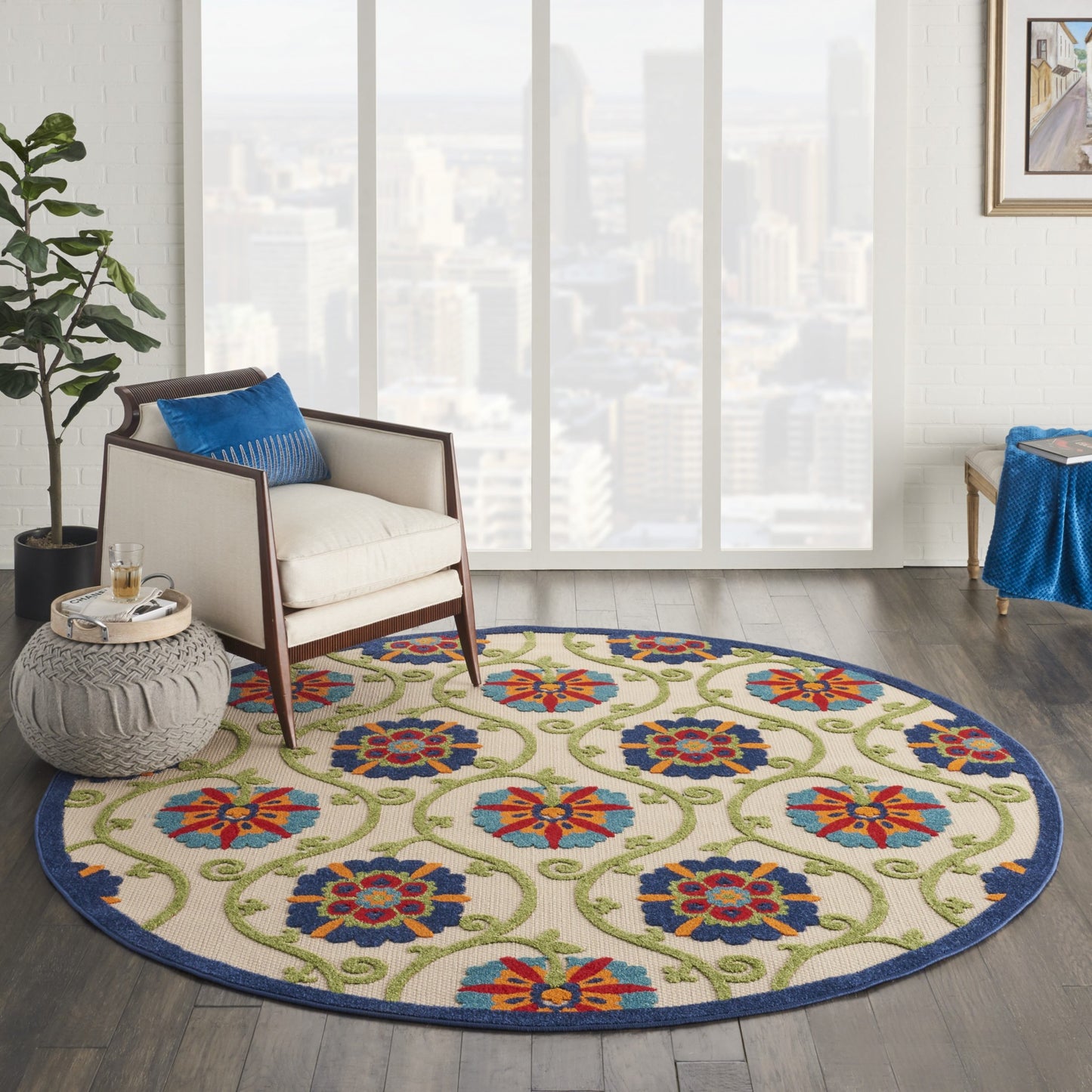 8' Round Ivory And Blue Round Floral Indoor Outdoor Area Rug