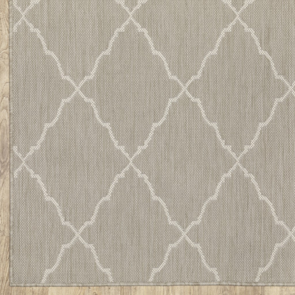 10' x 13' Gray and Ivory Indoor Outdoor Area Rug